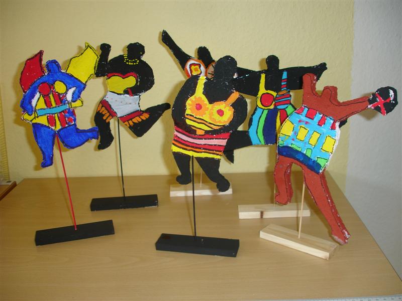 Niki de Saint Phalle  Nanas_Klasse6_JanderStammet 7